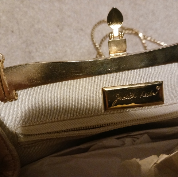 Judith leiber purse Great Gift!!